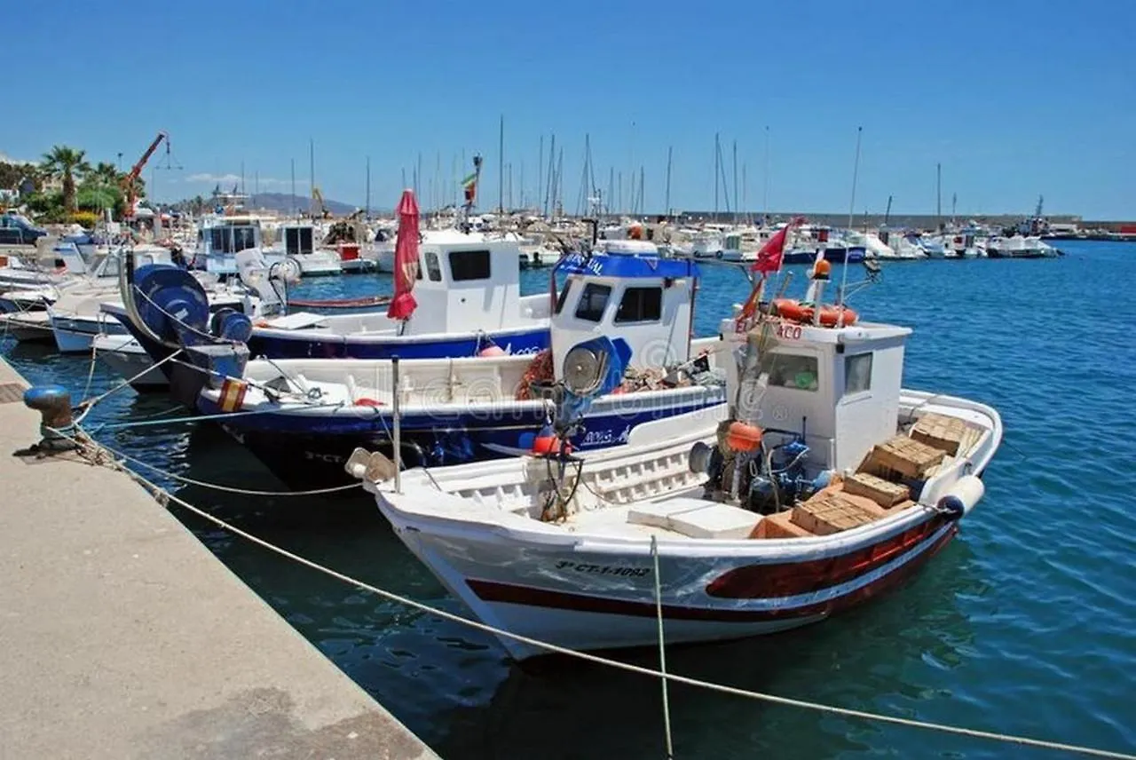 Apartamentos Paraiso Vera Playa: Beachfront Attic with Private Pool Playas de Vera Spain